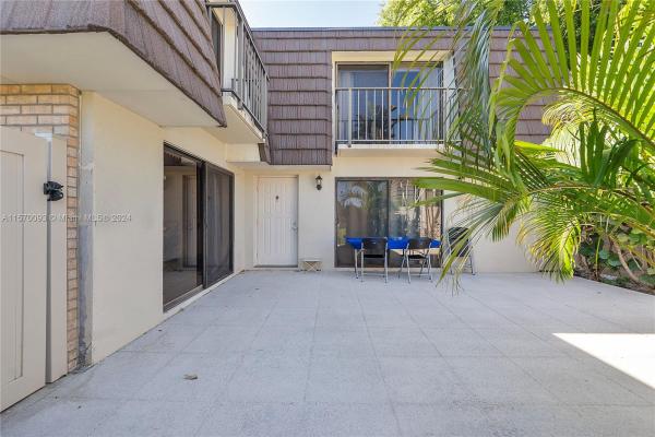 Heritage Village Of Palm Beach Lakes, 7006 70th Way, West Palm Beach, Florida 33407, image 3