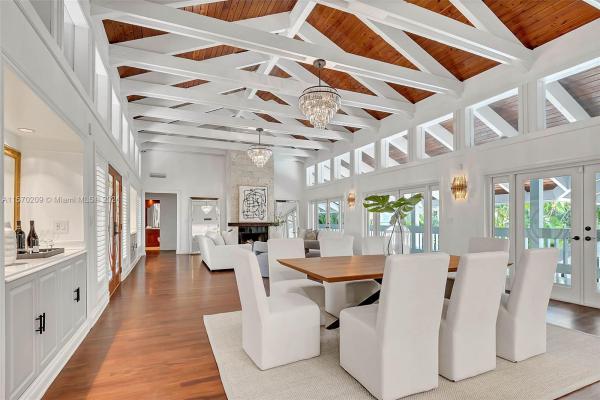 Klebba Bay Estates, 3620 Curtis Ln, Miami, Florida 33133, image 1