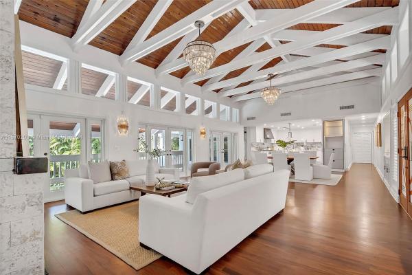 Klebba Bay Estates, 3620 Curtis Ln, Miami, Florida 33133, image 3