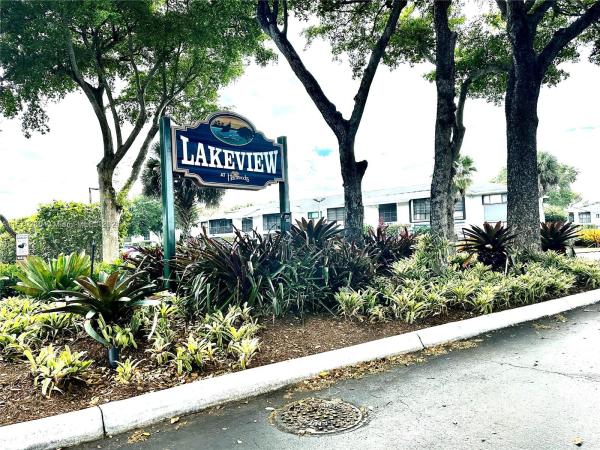 Lakeview At The Hammocks, 9711 Hammocks Blvd #208, The Hammocks, Florida 33196, image 1