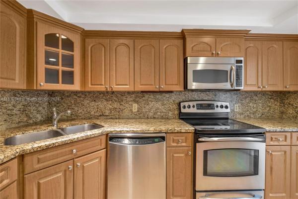 Biltmore 2, 600 Biltmore Way #512, Coral Gables, Florida 33134, image 2