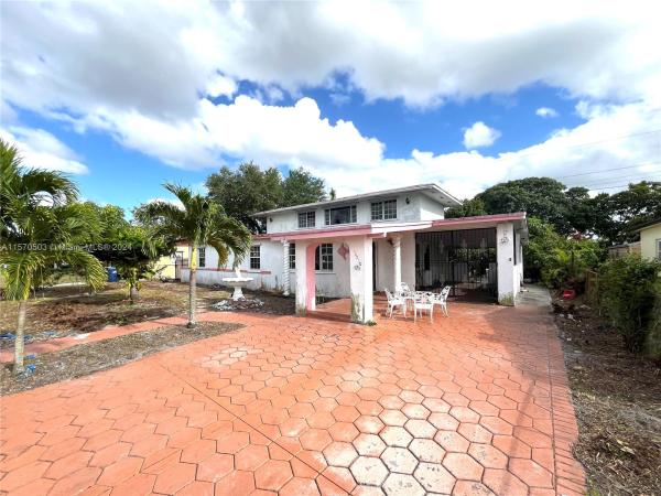 Kluston Manor, 2330 NW 179th Ter, Miami Gardens, Florida 33056, image 3
