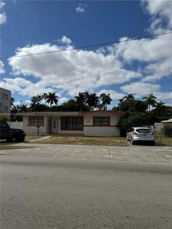 Palm Springs Estates, 1400 W 53rd St, Hialeah, Florida 33012, image 1