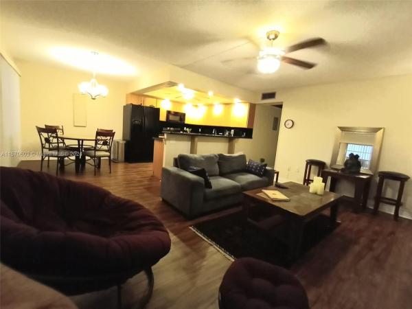 Ventnor, 4063 Ventnor P, Deerfield Beach, Florida 33442, image 2