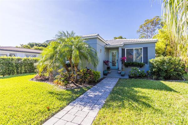 Hollywood South Side, 1648 Rodman St, Hollywood, Florida 33020, image 1