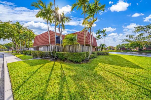 Waterford Courtyards At Jacaranda, 9954 NW 6th Pl 0, Plantation, Florida 33324, image 1