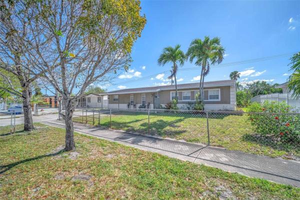 Carol City, 18011 NW 44th Ave, Miami Gardens, Florida 33055, image 3
