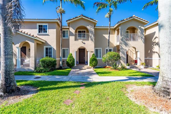 Mandarin Lakes, 14101 SW 272nd St #14101, Naranja, Florida 33032, image 2