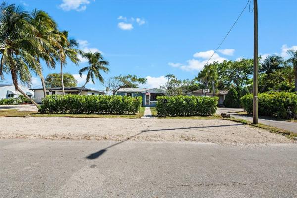 Hollywood Park, 2122 Wilson St, Hollywood, Florida 33020, image 2
