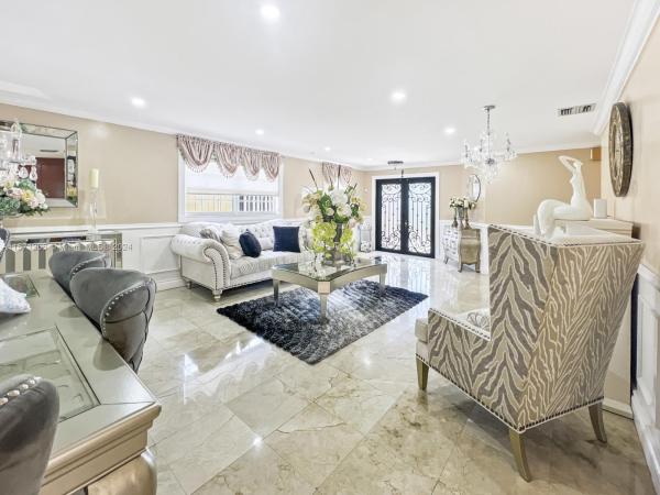 Trail Granada, 5165 SW 7th St, Miami, Florida 33134, image 3