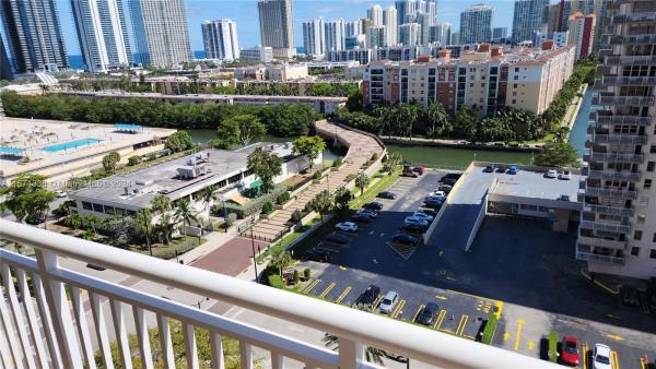 Winston Towers 200, 251 174th St #1414, Sunny Isles Beach, Florida 33160, image 2
