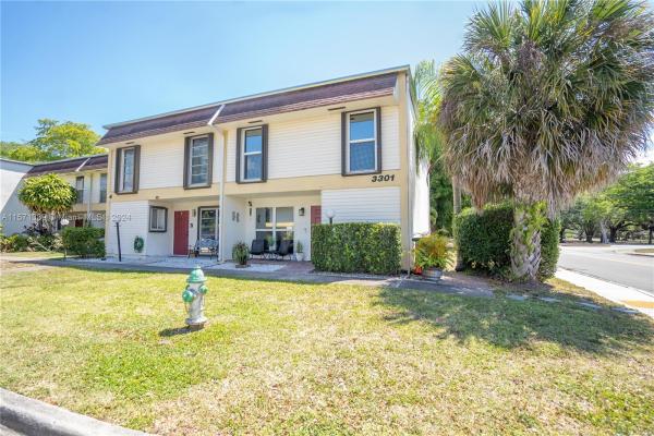 Hollywood Gardens, 3301 Raleigh St #4F, Hollywood, Florida 33021, image 1