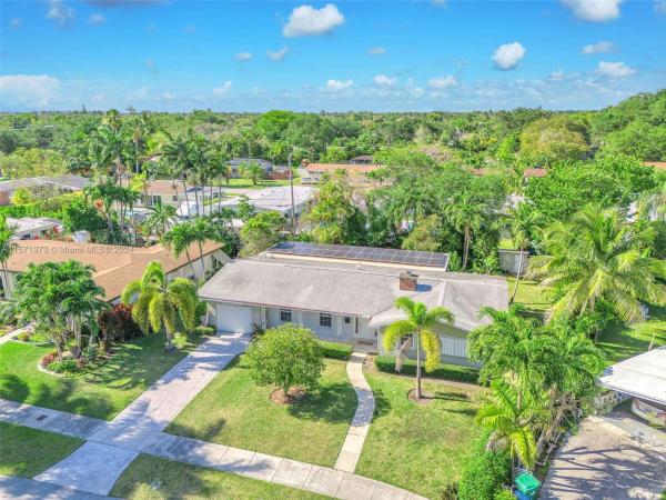 Whispering Pines Estates, 8895 SW 187th St, Cutler Bay, Florida 33157, image 3