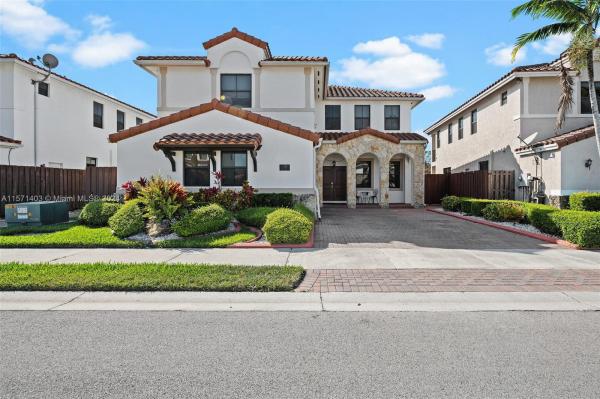 Las Ramblas Country Club, 972 NW 104th Ave, Pinewood, Florida 33172, image 1