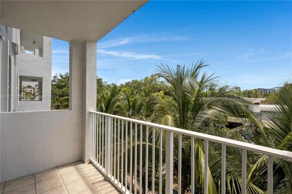 Aragon Plaza, 1010 NW 11th St #301, Miami, Florida 33136, image 1