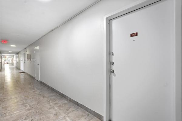 Aragon Plaza, 1010 NW 11th St #301, Miami, Florida 33136, image 3