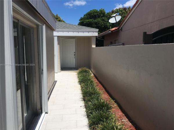 Coral Highlands, 11407 SW 84th St, Kendall, Florida 33173, image 3