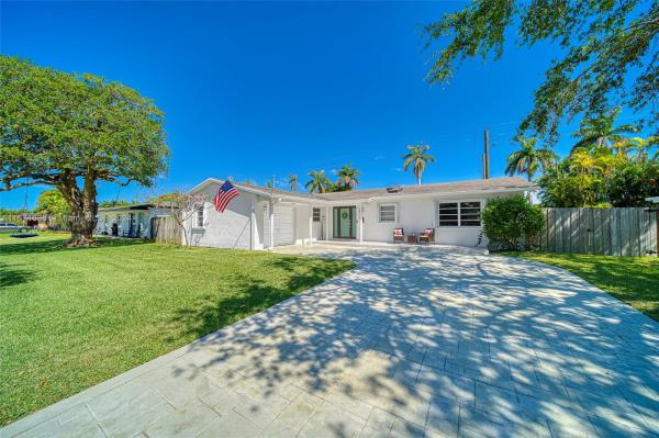 Bel Aire, 9373 SW 184th Ter, Cutler Bay, Florida 33157, image 3