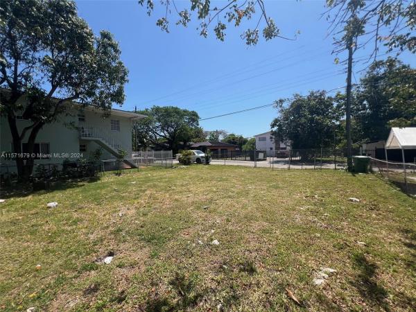 De Leon Park, 919 NW 29th Ter, Miami, Florida 33127, image 3