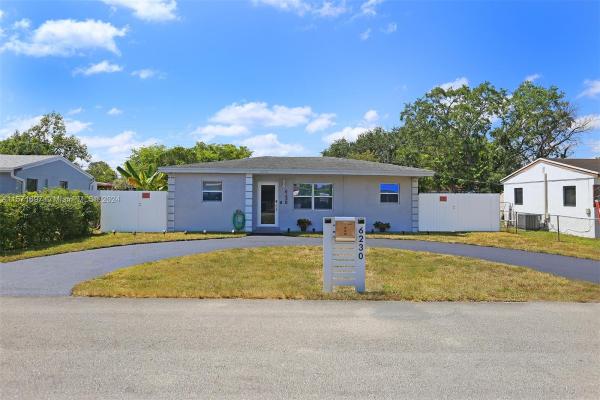 Hollywood Pines, 6230 Wiley St, Hollywood, Florida 33023, image 1