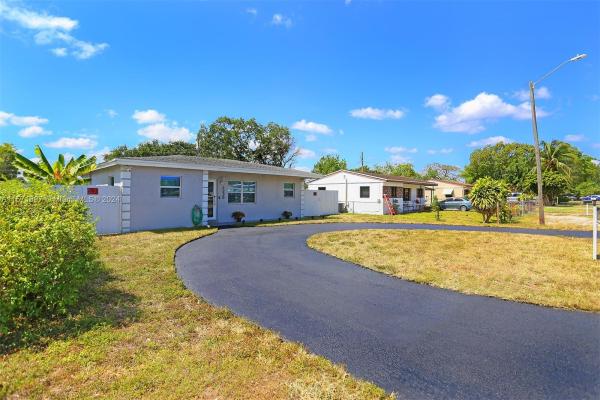 Hollywood Pines, 6230 Wiley St, Hollywood, Florida 33023, image 2