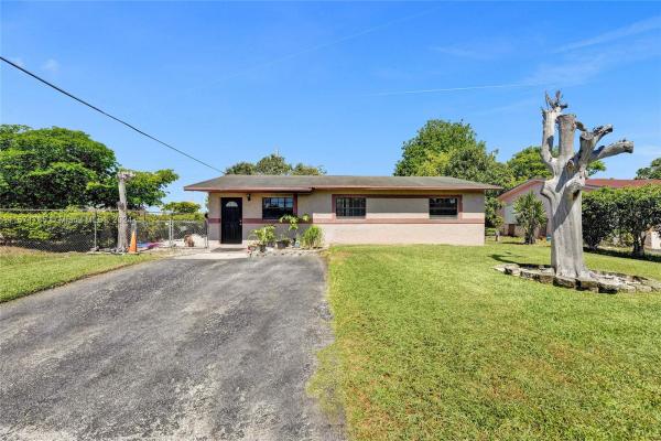 Golden Ridge, 2211 NW 30th Way, Fort Lauderdale, Florida 33311, image 1