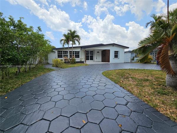 Fulford By The Sea, 1622 NE 169th St, North Miami Beach, Florida 33162, image 2
