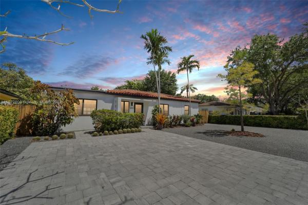 Cocoplum Terrace, 6501 SW 64th Ave, South Miami, Florida 33143, image 1
