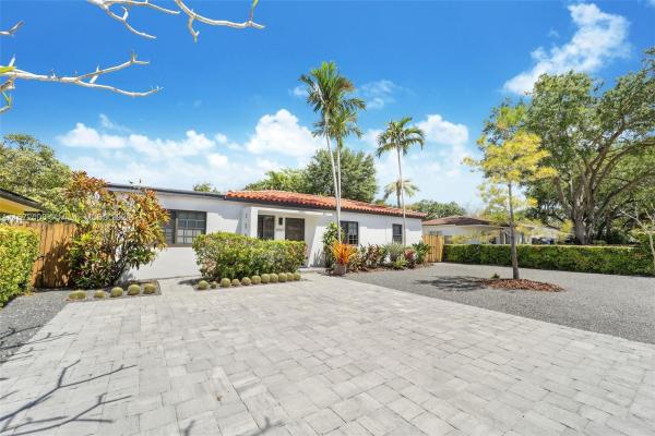 Cocoplum Terrace, 6501 SW 64th Ave, South Miami, Florida 33143, image 3