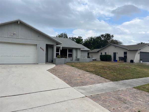 Woodcrest, 1266 E Westchester Dr E, West Palm Beach, Florida 33417, image 1