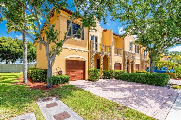 Silver Palms East, 11243 SW 234th Ter #11243, Princeton, Florida 33032, image 2