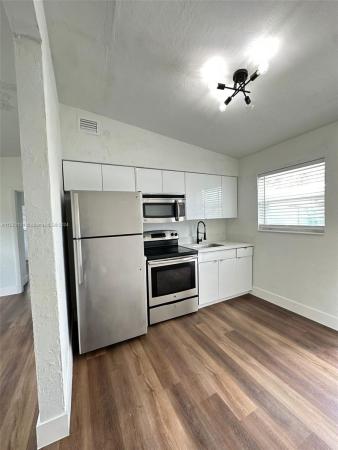 Magnolia, 2025 Washington Ave, Opa-Locka, Florida 33054, image 2