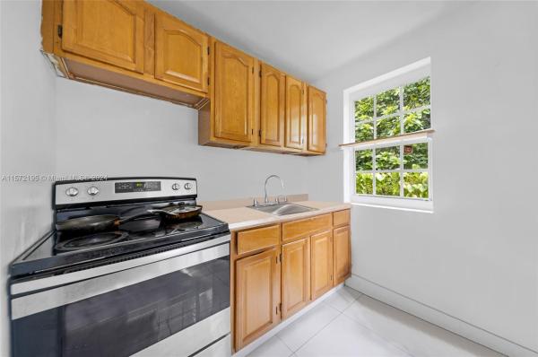 Northern Boulevard, 645 NW 28th St, Miami, Florida 33127, image 2