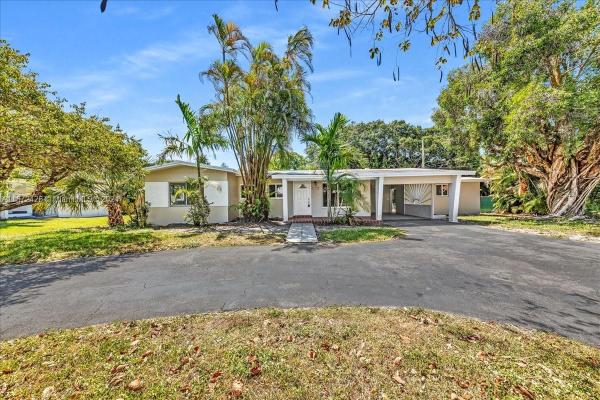 Country Club Estates, 4108 SW 5th St, Plantation, Florida 33317, image 1