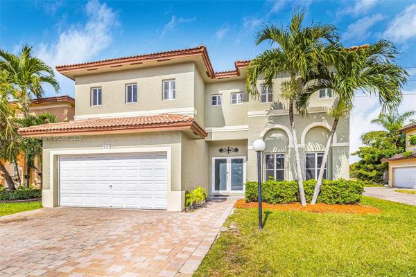 Cristys Homestead, 1390 NE 41st Pl, Homestead, Florida 33033, image 1