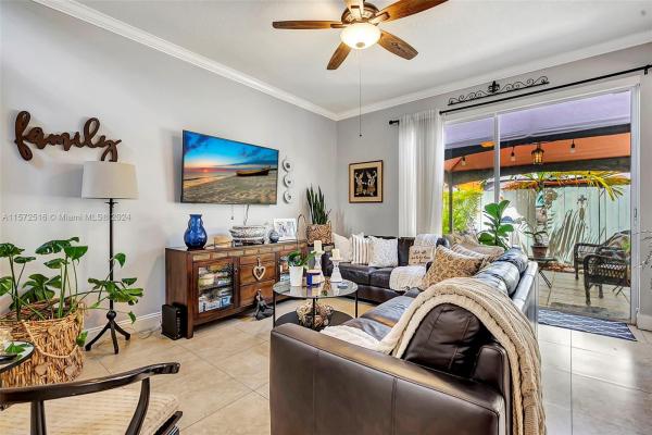 Villa Vizcaya, 8401 NW 139th Ter #3208, Miami Lakes, Florida 33016, image 3