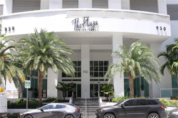 The Plaza On Brickell East, 950 Brickell Bay Dr #700, Miami, Florida 33131, image 1