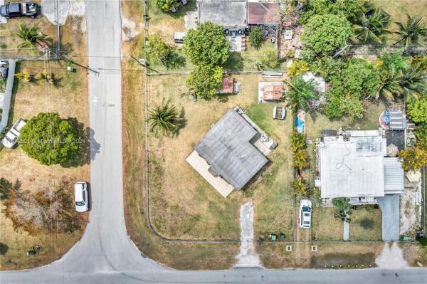 Leisure City Residential, 14890 Grant Ln, Leisure City, Florida 33033, image 1