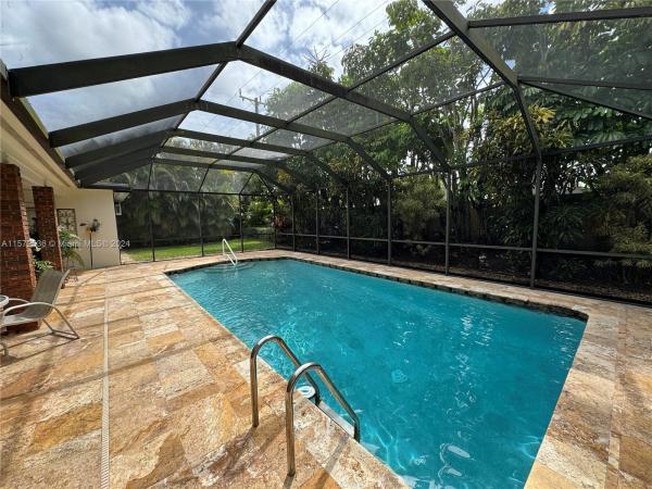 Kendall Point, 8500 SW 86th Ct, Kendall, Florida 33143, image 3