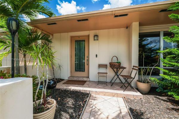 Pine Shore, 12840 SW 112th Ave, Kendall, Florida 33176, image 3