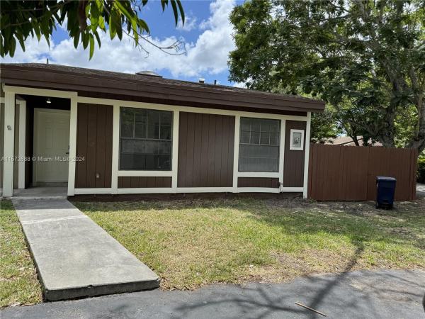 Cindis Place, 13433 SW 101st Ln #n/a, The Crossings, Florida 33186, image 1