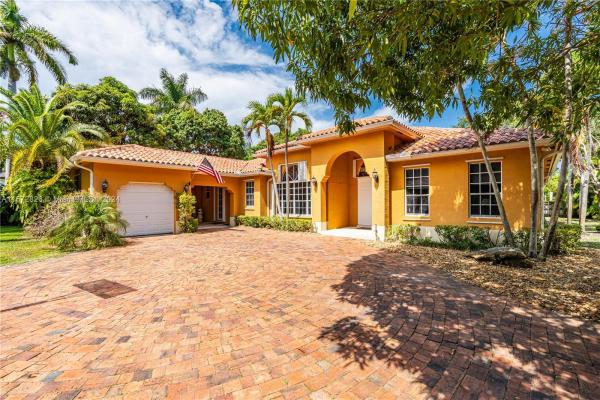 Carmichael Estates, 7935 SW 168th St, Palmetto Bay, Florida 33157, image 1