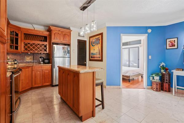 Golden House, 1340 Lincoln Rd #209, Miami Beach, Florida 33139, image 1