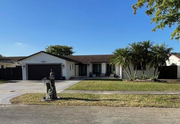 Caravel Country, 13945 SW 107th Ter, The Hammocks, Florida 33186, image 3