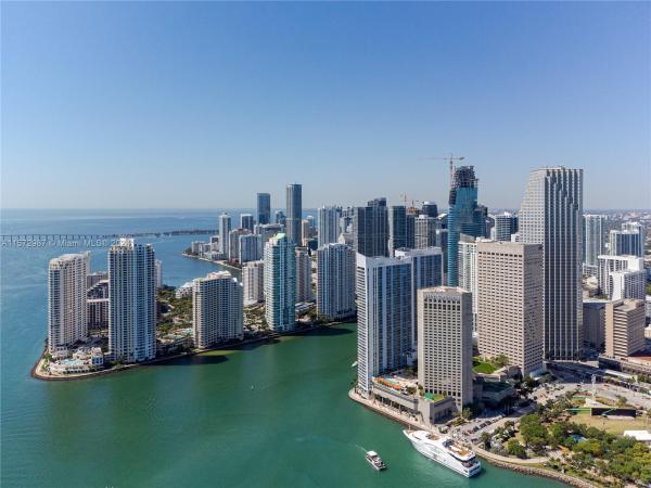 One Miami East, 335 S Biscayne Blvd #2700, Miami, Florida 33131, image 1