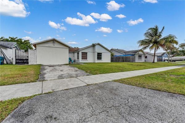Richmond West No HOA, 14255 SW 154th St, Richmond West, Florida 33177, image 3