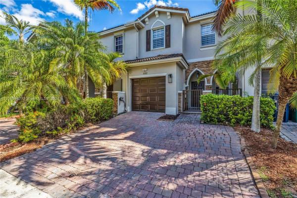 The Cove At Isles Of Bayshore, 8885 SW 225th St #8885, Cutler Bay, Florida 33190, image 3