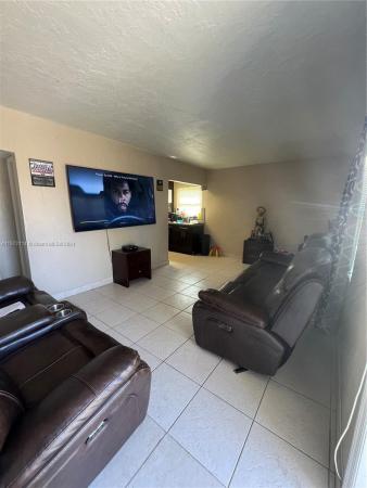 Leisure City Residential, 15330 Leisure Dr, Leisure City, Florida 33033, image 3