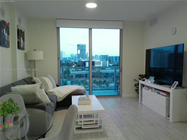 Quadro, 3900 Biscayne Blvd #S-708, Miami, Florida 33137, image 3