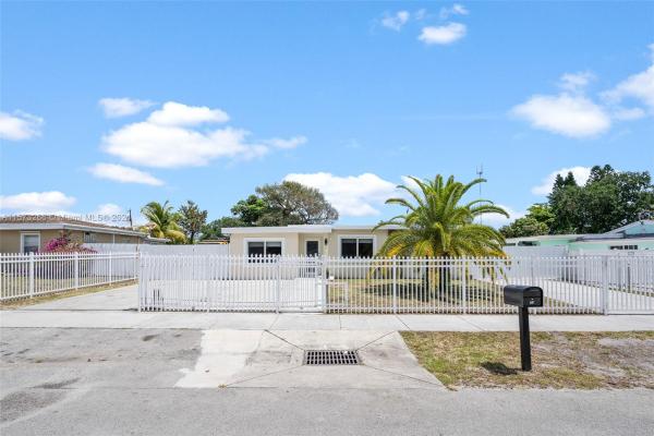 Miami Gardens Estates, 23 Miami Gardens Rd, West Park, Florida 33023, image 1